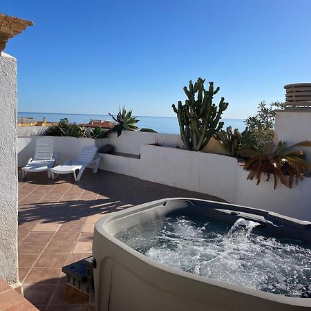 フエンヒロラPenthouse With Private Roof Terrace And Jacuzziアパートメント エクステリア 写真