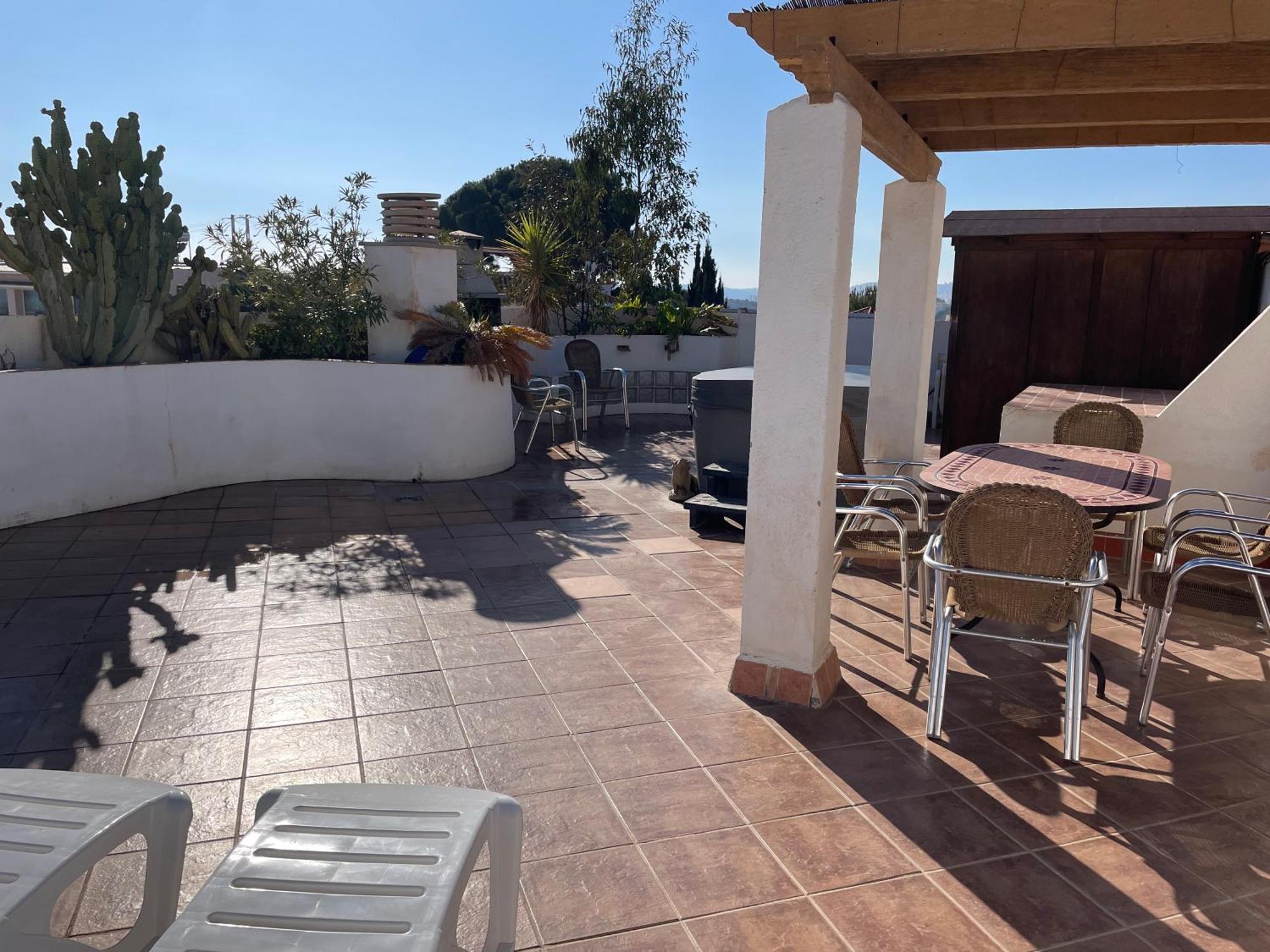 フエンヒロラPenthouse With Private Roof Terrace And Jacuzziアパートメント エクステリア 写真