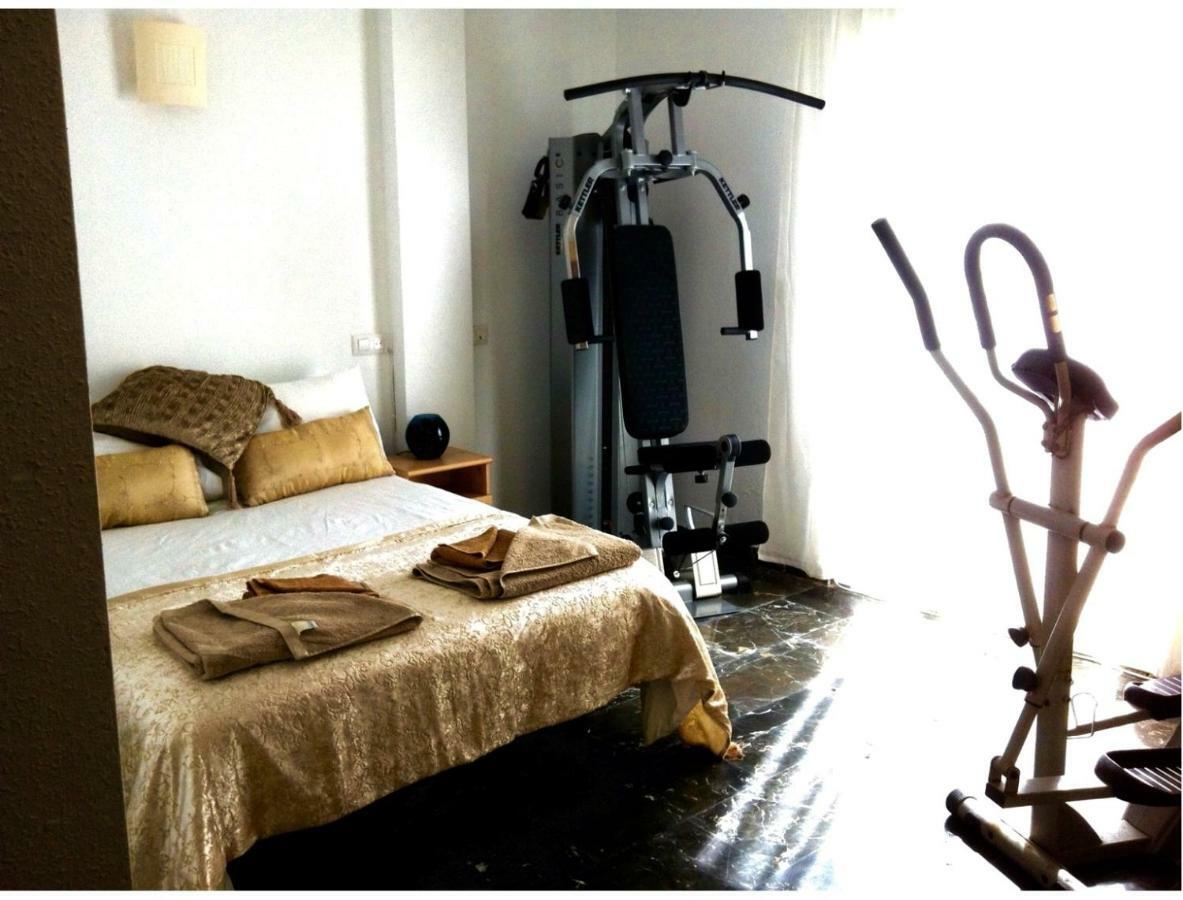 フエンヒロラPenthouse With Private Roof Terrace And Jacuzziアパートメント エクステリア 写真