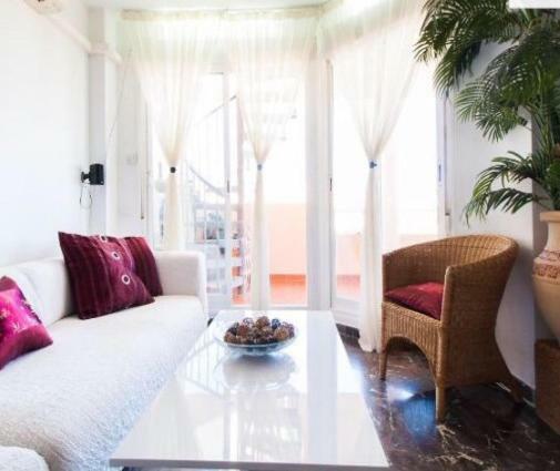 フエンヒロラPenthouse With Private Roof Terrace And Jacuzziアパートメント エクステリア 写真